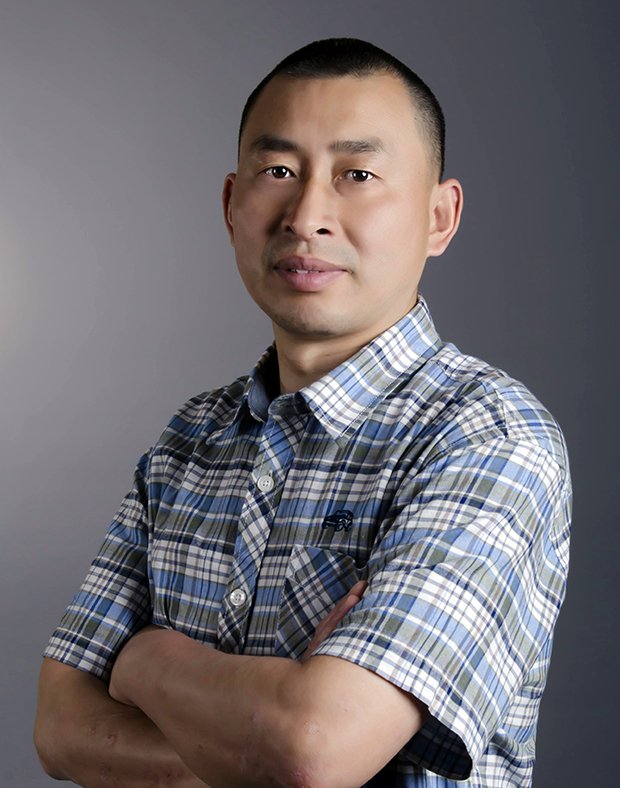 weixiao@fudan.edu.